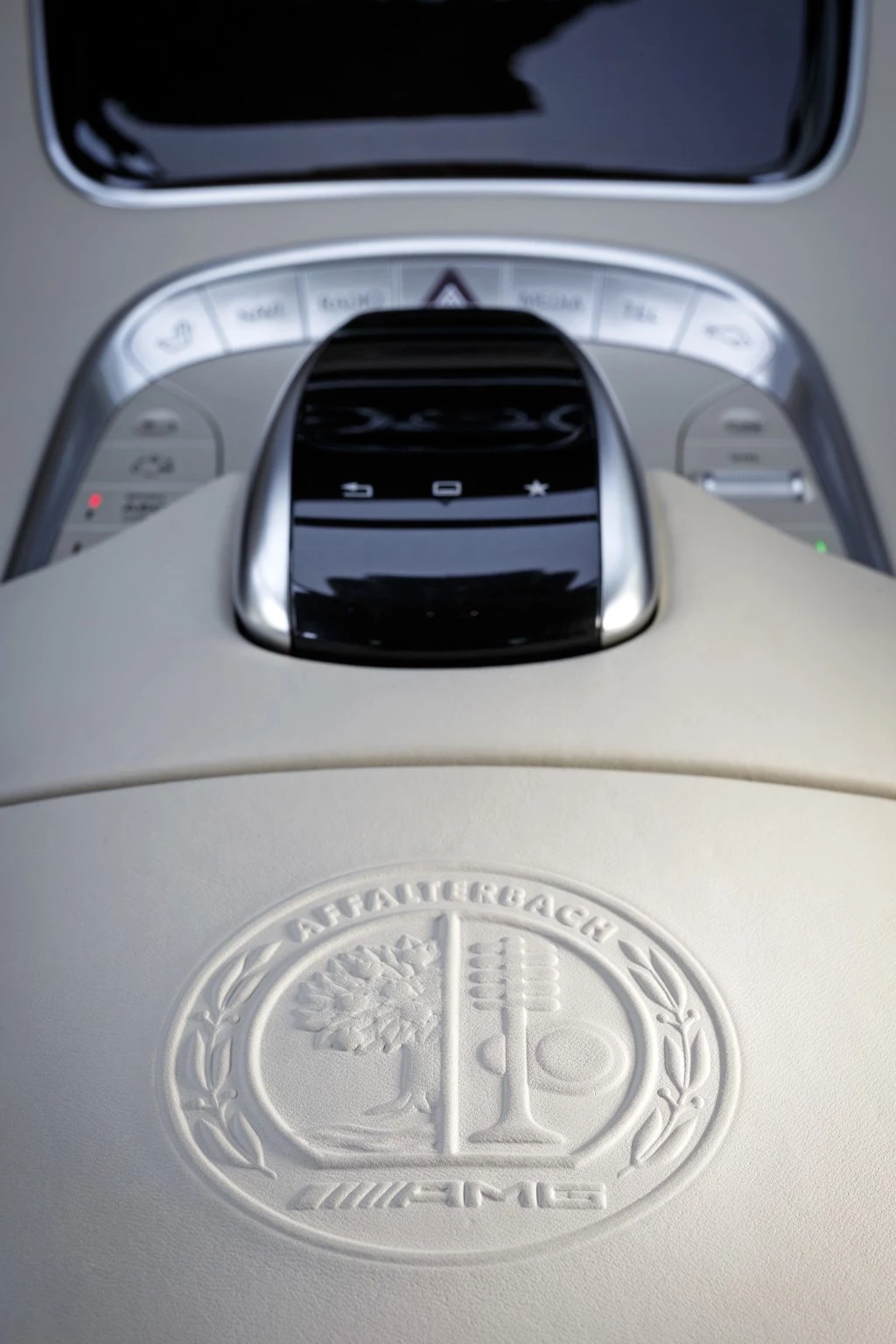 Mercedes S 65 AMG (2014) Mercedes S 65 AMG (2014)