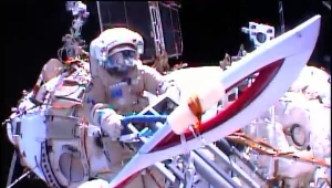 Pochodnia olimpijska w otwartej przestrzeni kosmicznej