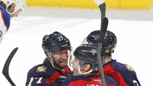 Scottie Upshall został jednym z bohaterów spotkania z Anaheim Ducks