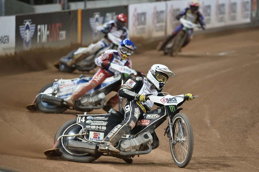 Tai Woffinden (na czele)