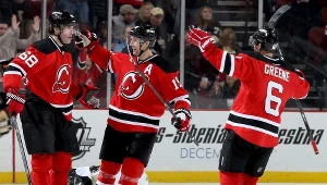 Jaromir Jagr (z lewej) wciąż w formie