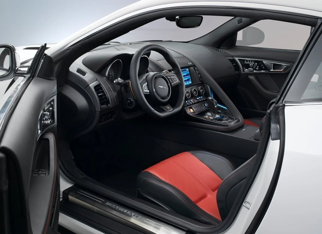 Jaguar F-Type R Coupe