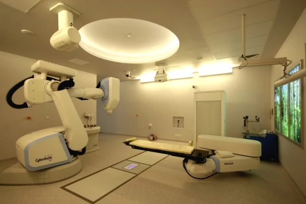 CyberKnife to supernowoczesna, przełomowa metoda walki z nowotoworami