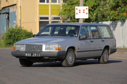 Volvo 700