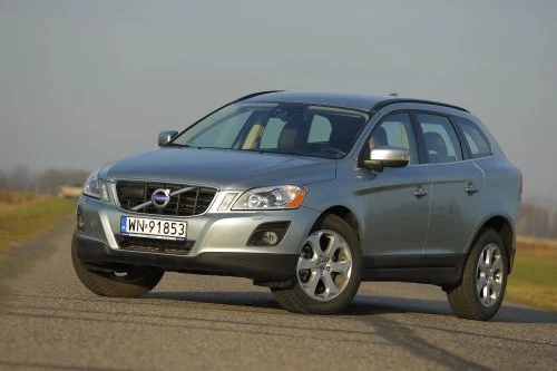 XC60 (2008-) – skutecznie konkuruje z BMW X3 oraz Audi Q5.