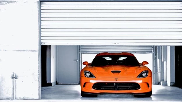 SRT Viper TA