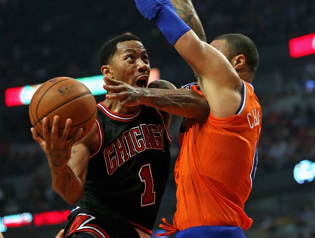 Derrick Rose (z piłką) Derrick Rose (z piłką)