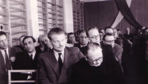 Bolesław Piasecki (na pierwszym planie), przewodniczący Stowarzyszenia PAX