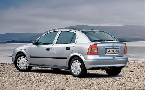 Opel Astra II (1998-2009) Opel Astra II (1998-2009)