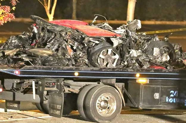 Paul Walker nie żyje. Zdjęcia z wypadku, fot.Splashnews/Eastnews
