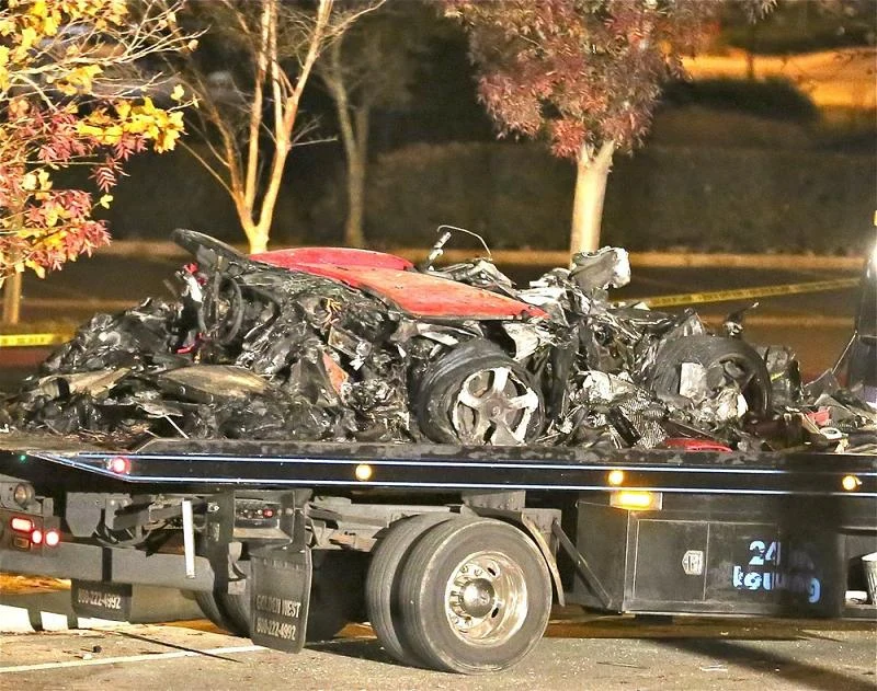 Paul Walker nie żyje. Zdjęcia z wypadku, fot.Splashnews/Eastnews