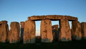 Czy Stonehenge było instrumentem, który wydawał szereg dźwięków w rożnych tonacjach?