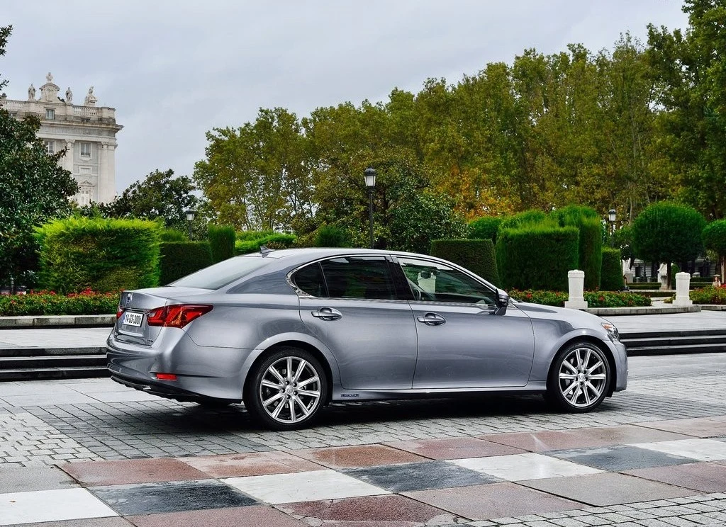 Lexus GS 300h (2014) Lexus GS 300h (2014)