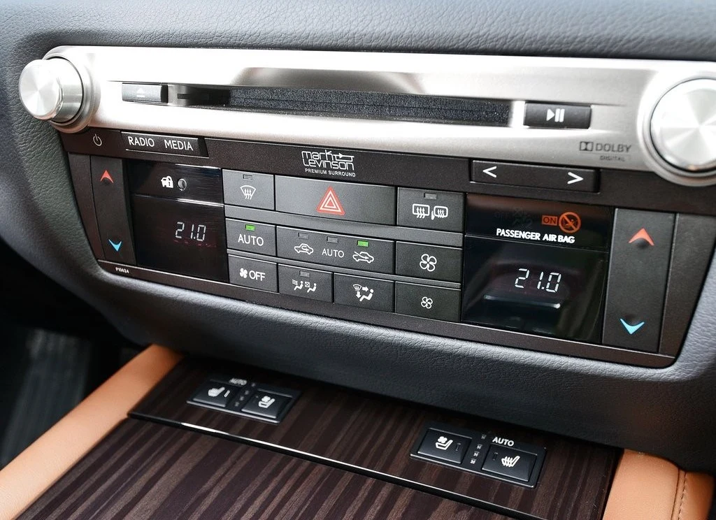 Lexus GS 300h (2014) Lexus GS 300h (2014)