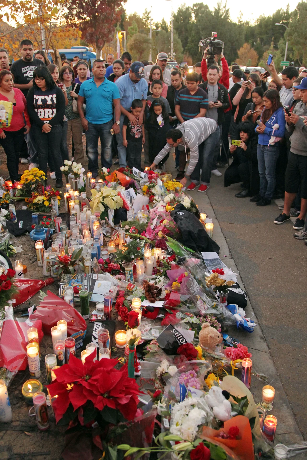 Fani na całym świecie opłakują Paula Walkera Fani na całym świecie opłakują Paula Walkera