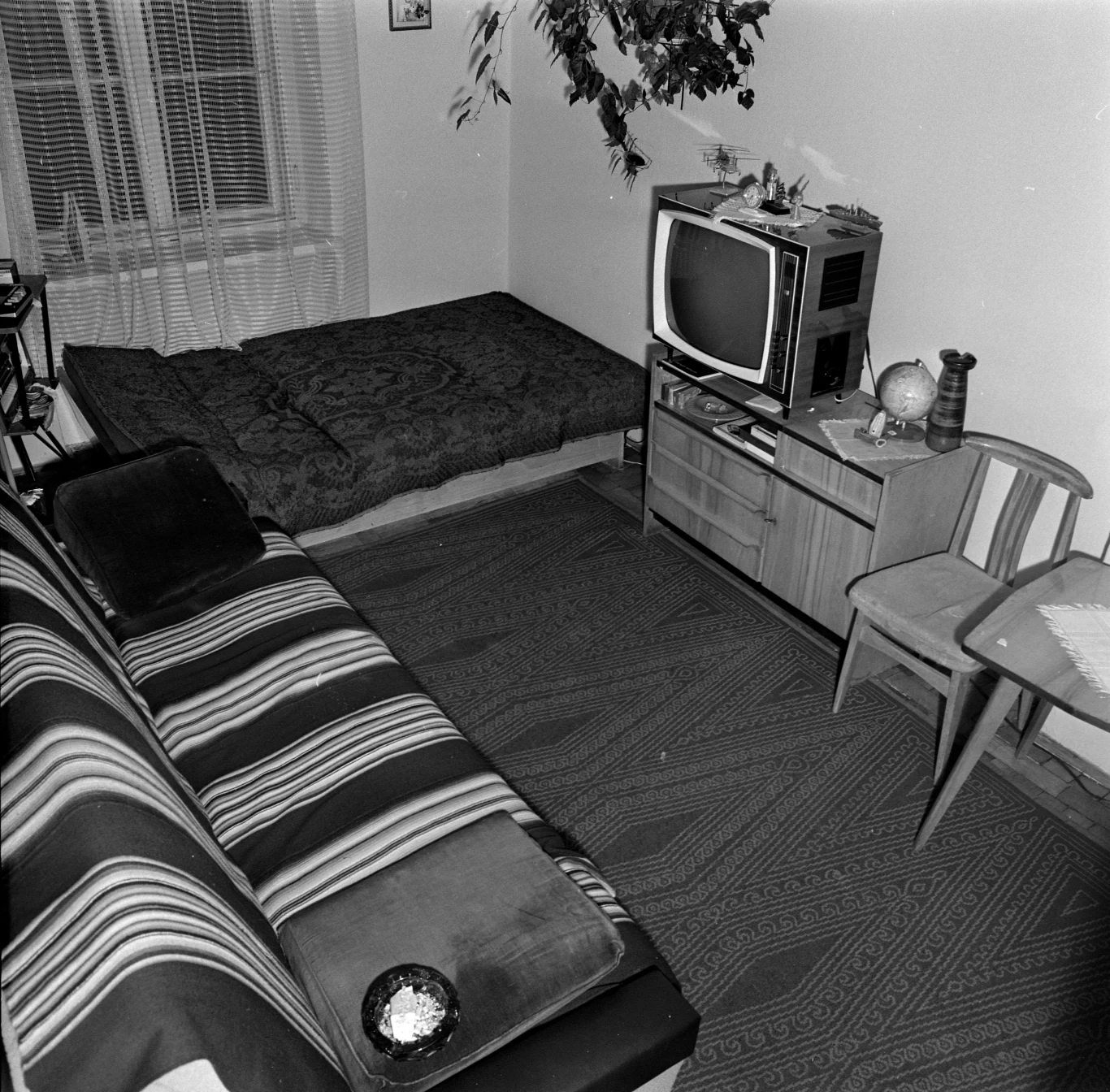 Warszawa, 1972, wnętrze mieszkania Warszawa, 1972, wnętrze mieszkania