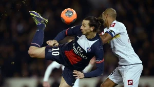 Zlatan Ibrahimović w meczu z FC Sochaux
