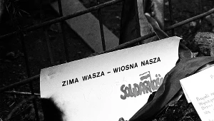 Hasło z początku stanu wojennego: "Zima wasza, wiosna nasza", kopalnia "Wujek" w Katowicach 