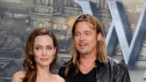 Angelina Jolie (38 l.) słynie z oryginalnych pomysłów na prezenty. Brad Pitt (50 l.) dostał od niej 200-letnie drzewko oliwne i posiadłość w pobliżu wodospadu. W tym roku na urodziny Brad otrzymał własną wyspę w kształcie serca.