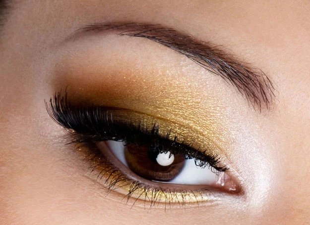 Podkreślisz kształt brwi bez użycia henny Podkreślisz kształt brwi bez użycia henny