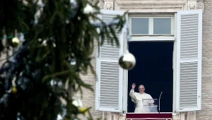 Papież Franciszek na modlitwie Anioł Pański 