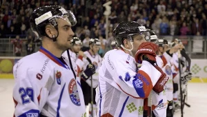 Smutek na twarzach hokeistów z Sanoka po porażce w finale Pucharu Polski