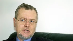Ambasador Piotr Nowina-Konopka