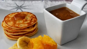 Pancaki z sosem karmelowym i cytrusami (po 24 miesiącu)