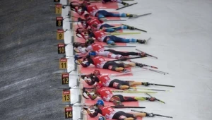 Biathloniści na strzelnicy w Oberhofie