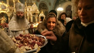 Jabłeczna - uroczystości Wigilii Prawoslawnych Świat Bożego Narodzenia, dzielenie się prosforą