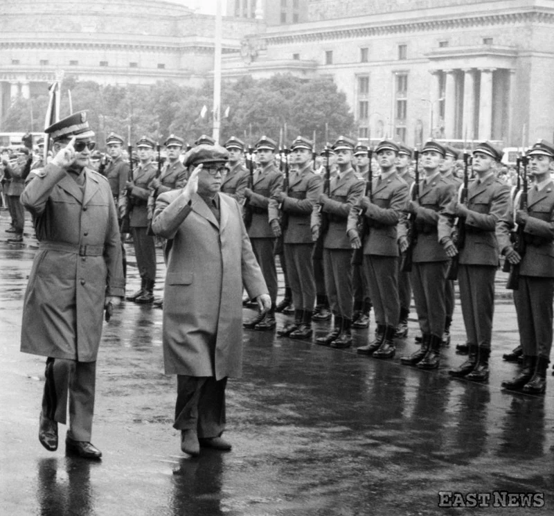 Wizyta w Polsce Wielkiego Wodza, prezydenta Korei Północnej Kim Ir Sena, 1984 n/z Kim Ir Sen i gen. Wojciech Jaruzelski Wizyta w Polsce Wielkiego Wodza, prezydenta Korei Północnej Kim Ir Sena, 1984 n/z Kim Ir Sen i gen. Wojciech Jaruzelski