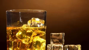 Całkowita rezygnacja z alkoholu może wpłynąć na obniżenie poziomu cholesterolu