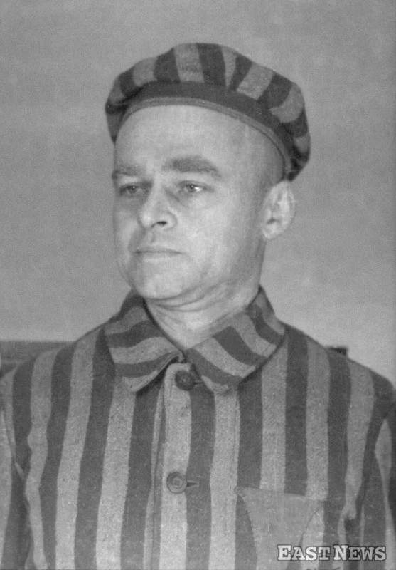 Witold Pilecki w stroju więziennym, Auschwitz Witold Pilecki w stroju więziennym, Auschwitz
