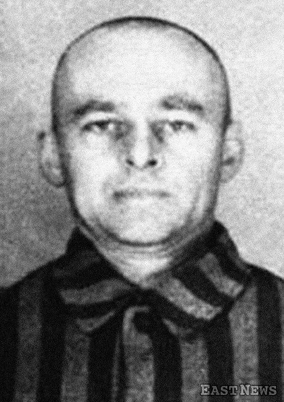 Witold Pilecki w stroju więziennym, Auschwitz (Oswiecim), 1940 Witold Pilecki w stroju więziennym, Auschwitz (Oswiecim), 1940