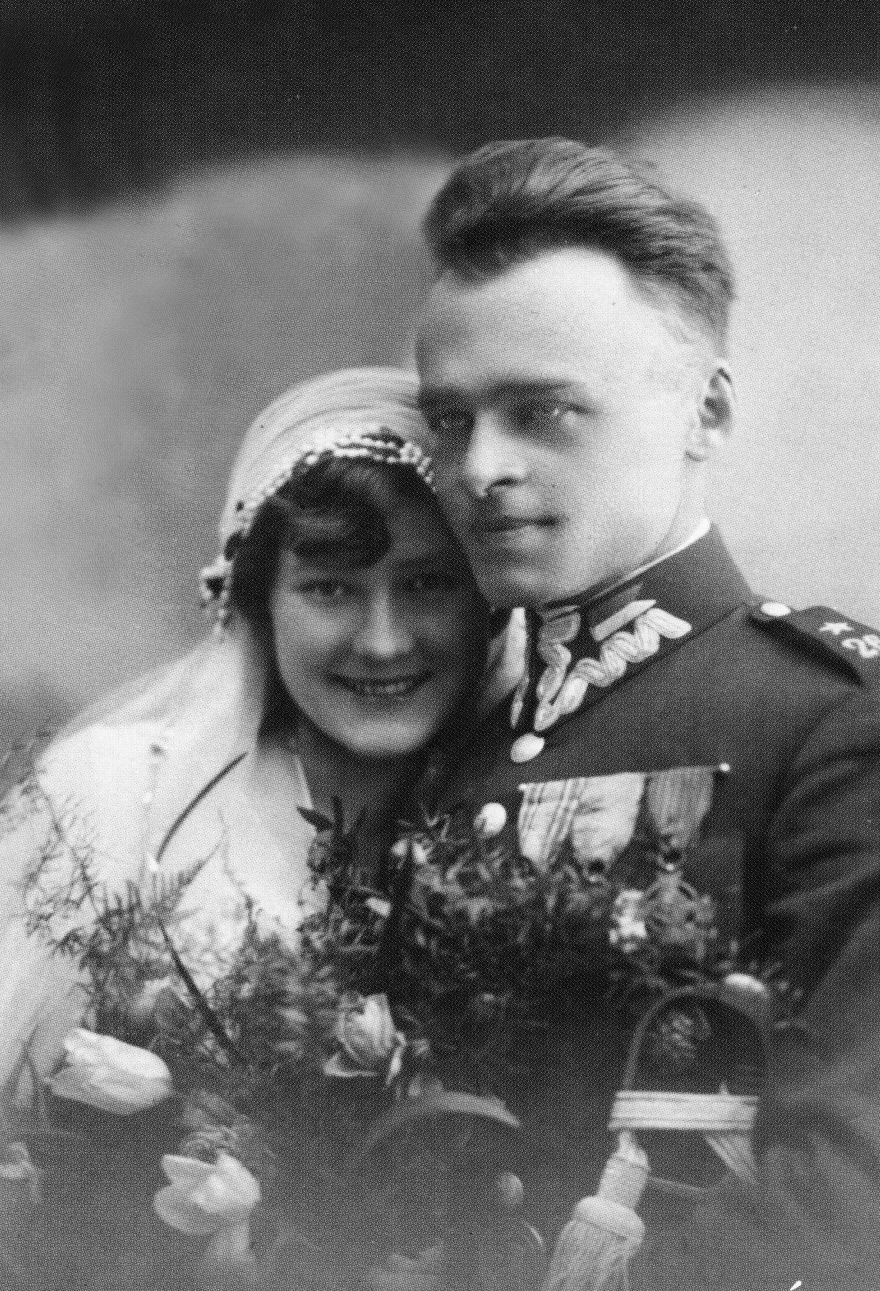 Rotmistrz Witold Pilecki z żoną Marią, 1931 Rotmistrz Witold Pilecki z żoną Marią, 1931