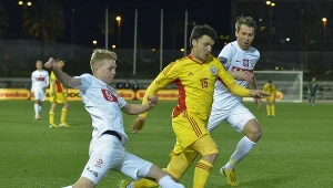 Dominik Furman (pierwszy z lewej) w meczu reprezentacji Polski