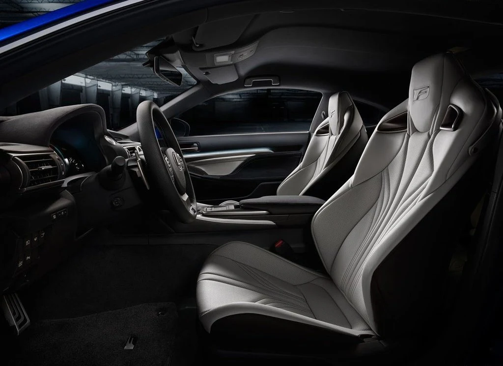 Lexus RC F (2015)