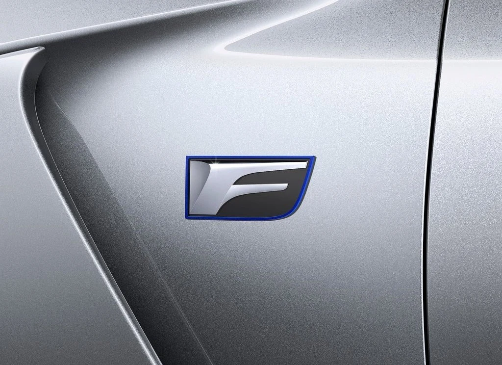 Lexus RC F (2015)