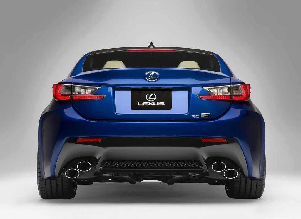 Lexus RC F (2015)