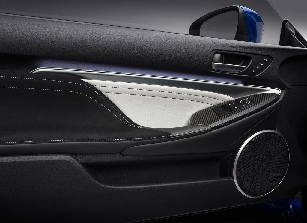 Lexus RC F (2015)