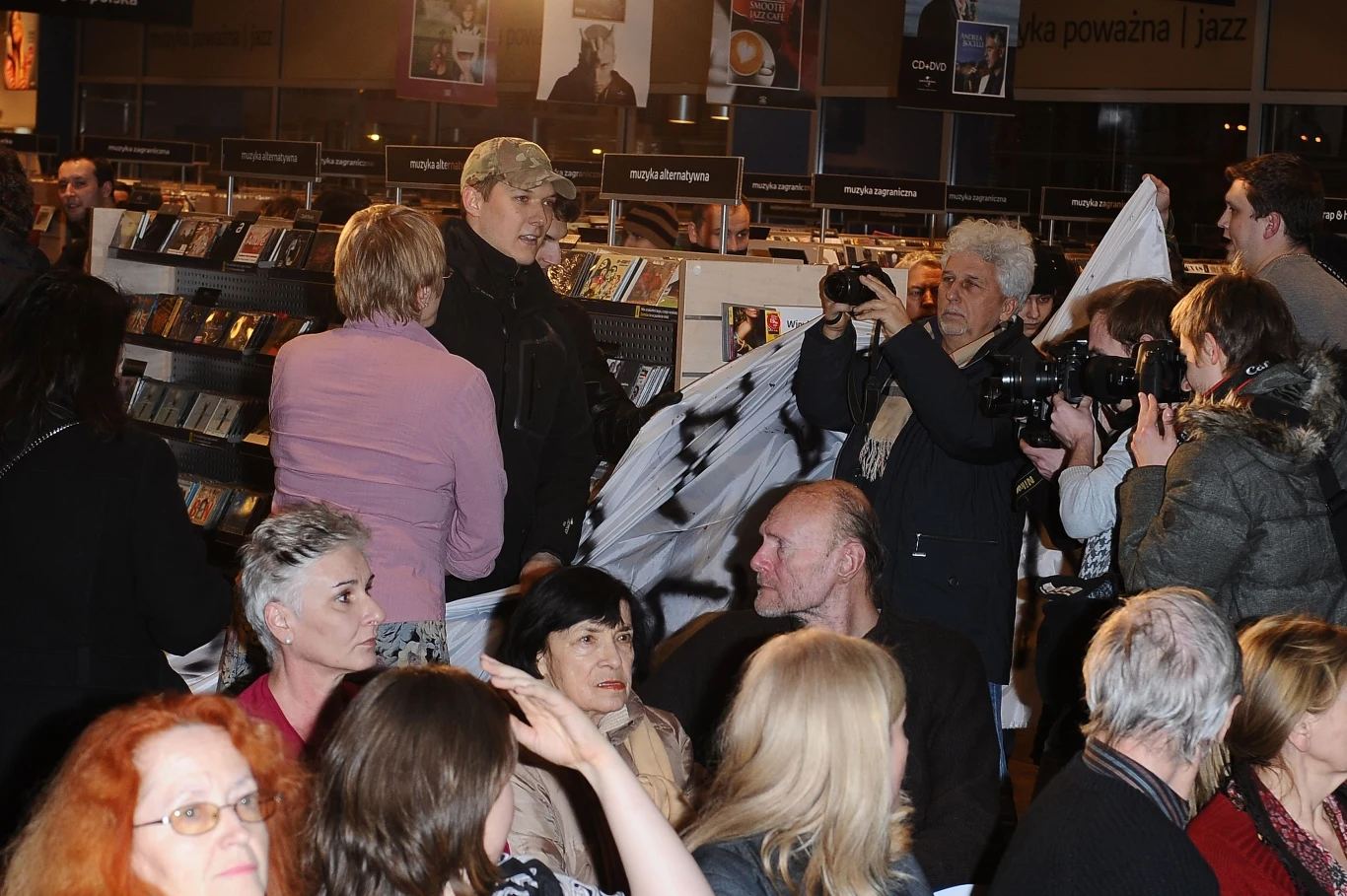 Awantura na spotkaniu z Anną Grodzką Awantura na spotkaniu z Anną Grodzką