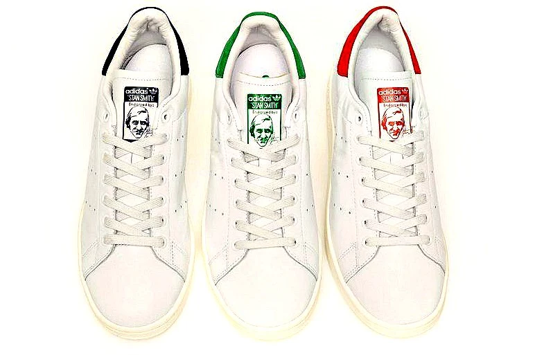 Nie ma niczego lepszego, niż świeże adidasy Stan Smith prosto z pudełka!