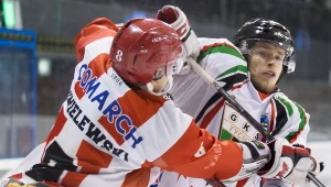 Na kije rywalizują Jakub Wanacki z GKS-u Tychy i Aron Chmielewski z Cracovii 