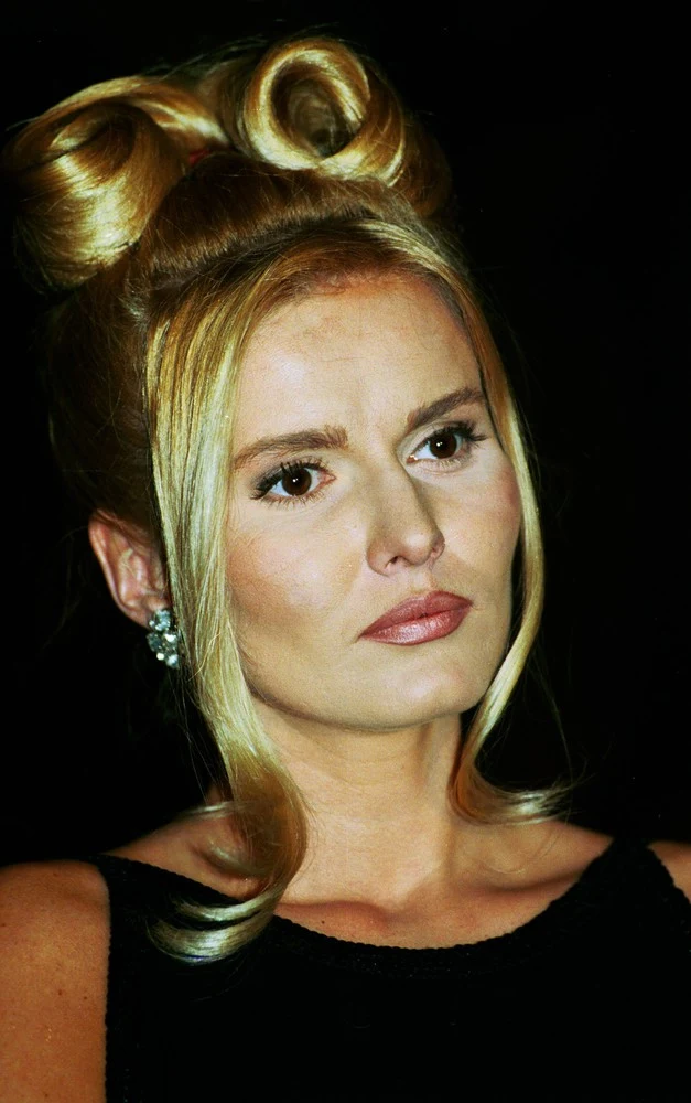 Hanna Lis w "ciekawej" fryzurze Hanna Lis w "ciekawej" fryzurze