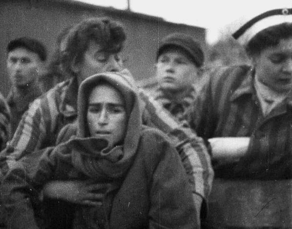 Jeden z ocalałych więźniów obozu Auschwitz