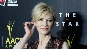 Cate Blanchett: Jej dekolt przyciąga spojrzenia 