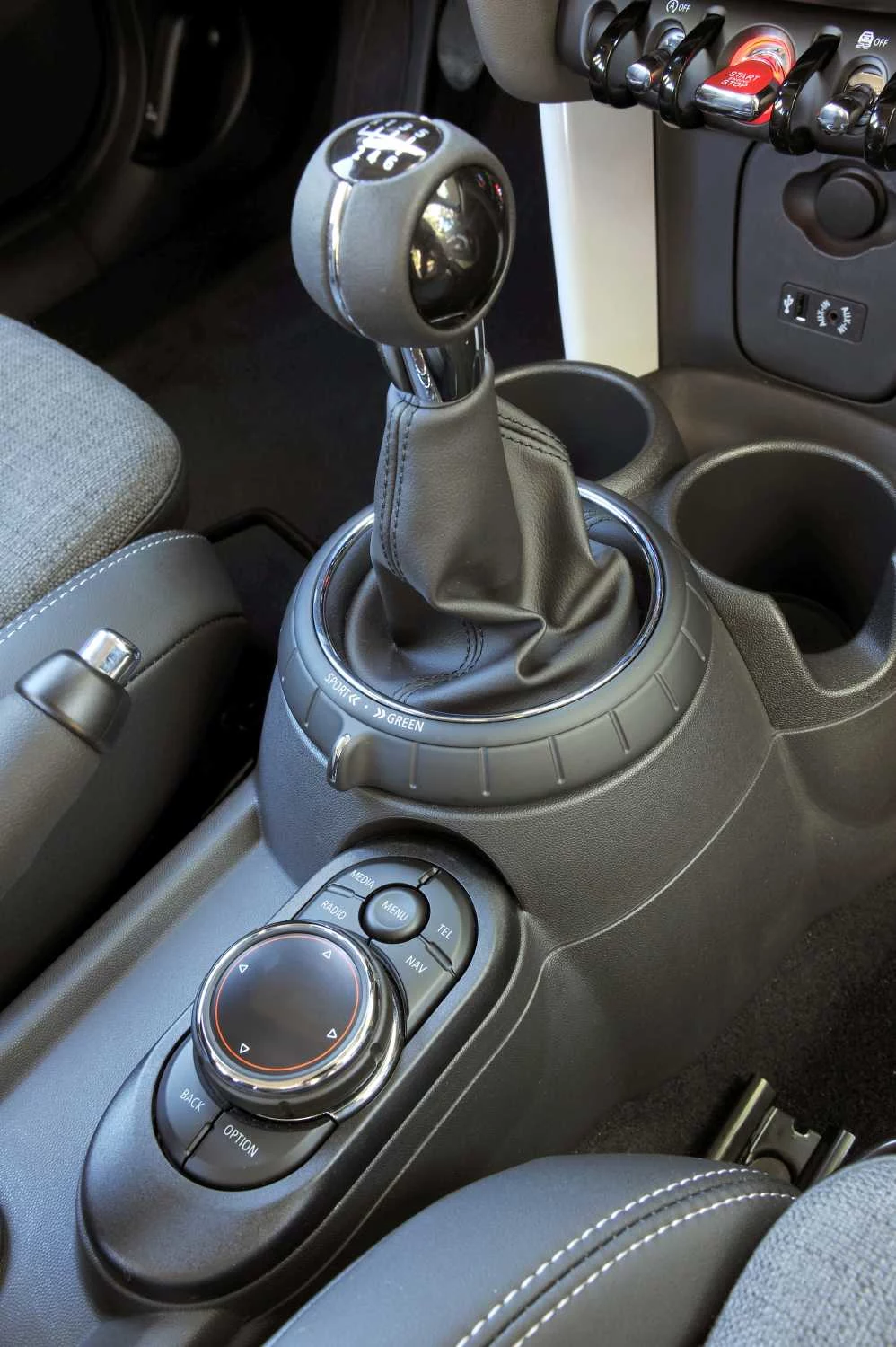 Mini Cooper (2015) Mini Cooper (2015)
