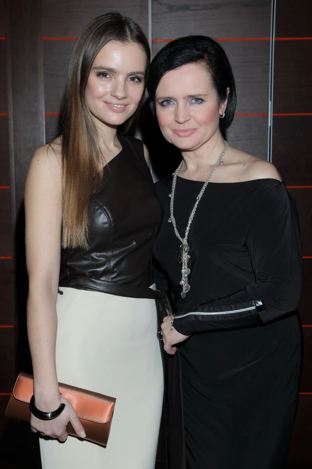 Znana mama pocieszy córkę? Znana mama pocieszy córkę?