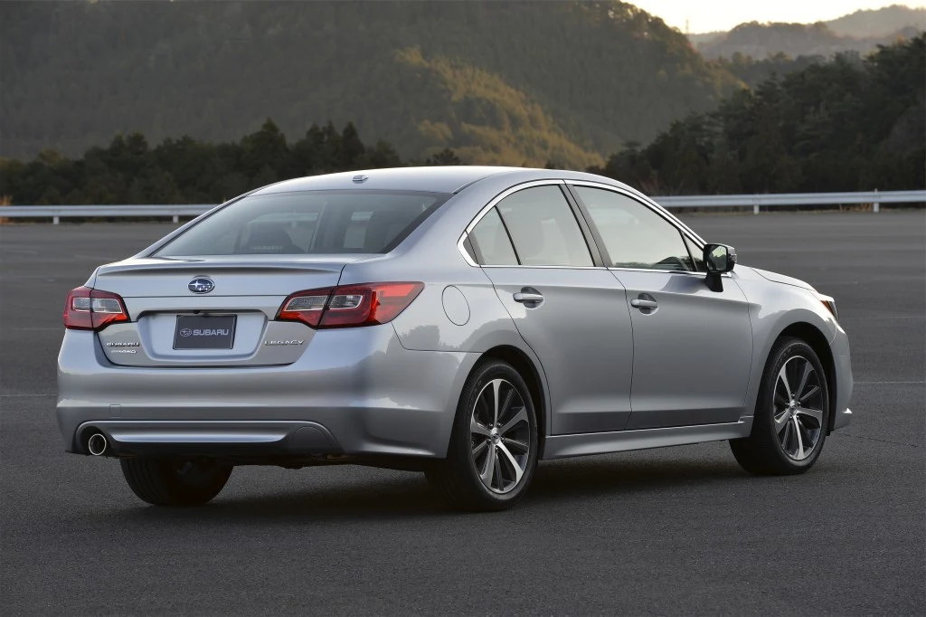 Subaru Legacy (2015)