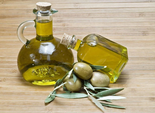 Kropelki oliwy zawierają wit. E, zwaną witaminą młodości